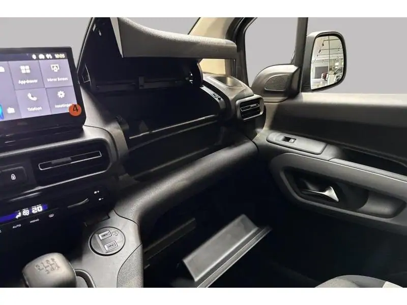 VEHICLE__CONDITION_SERVICE Citroen Berlingo Turbo 110 5pl PLUS BLUE 27