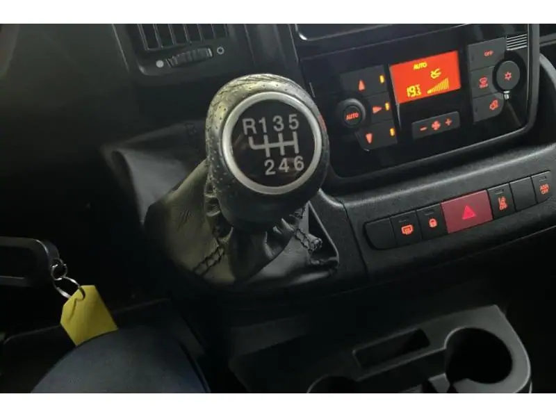 Occasie Peugeot Boxer 335 L2H2 WHITE 16