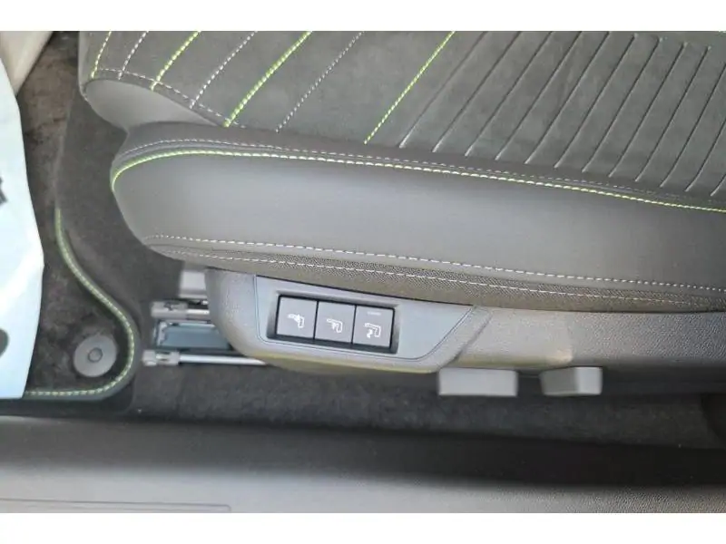 VEHICLE__CONDITION_SERVICE Peugeot 208 GT GREY 23