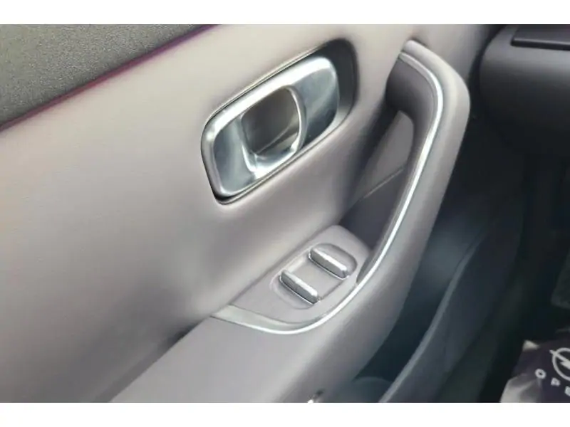 VEHICLE__CONDITION_SERVICE Leapmotor C10 DESIGN MY25 WHITE 17