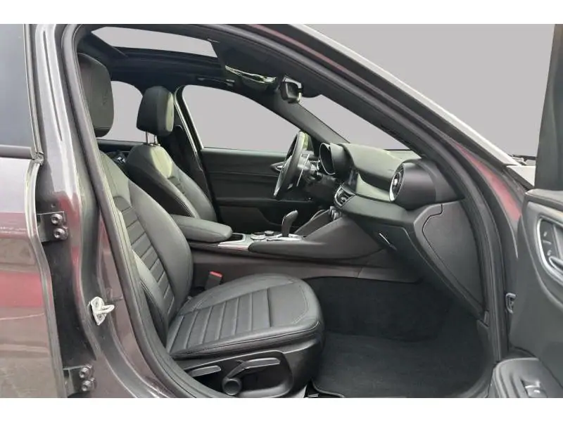 Occasion Alfa Romeo Giulia SPRINT - 2.0 T RWD - PANO GREY 8