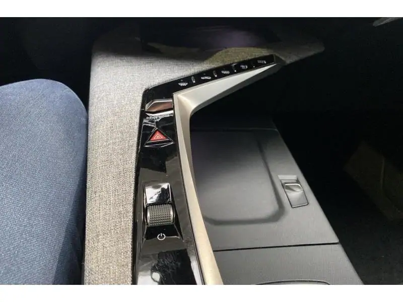 Occasie Peugeot 3008 1.2 Hybrid e-DSC6 Allure BLUE 37