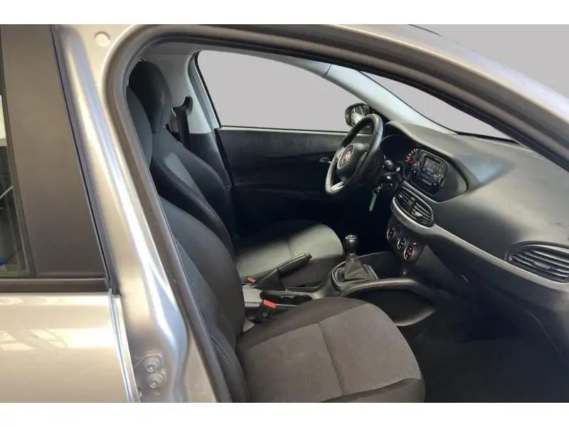 Occasion Fiat Tipo 5 portes/SW Pop GREY 8