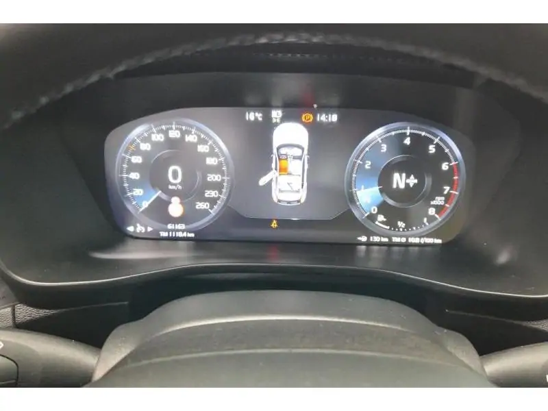 Occasion Volvo XC40 Momentum BLACK 8