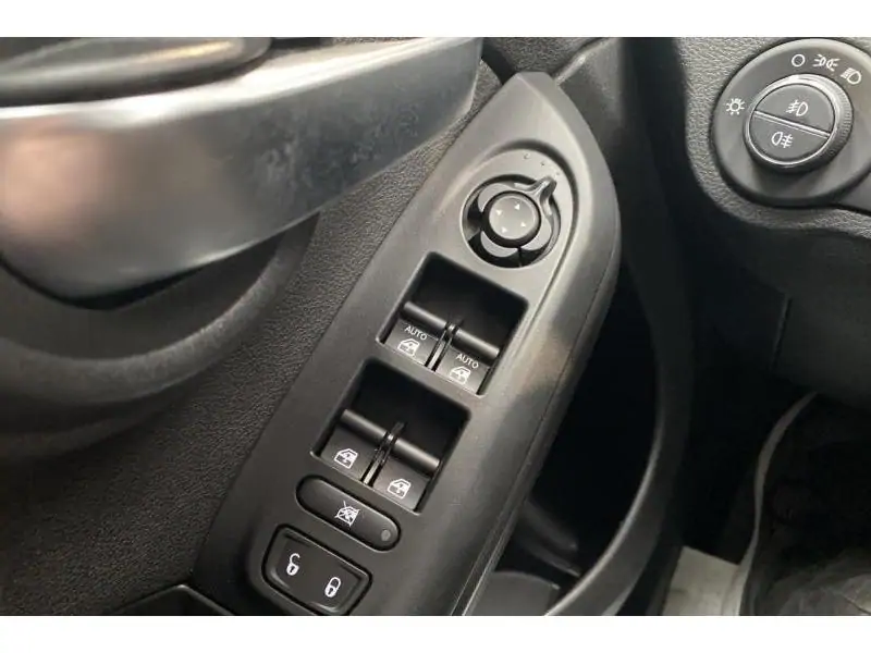 Occasion Fiat 500 X CLUB BLACK 17