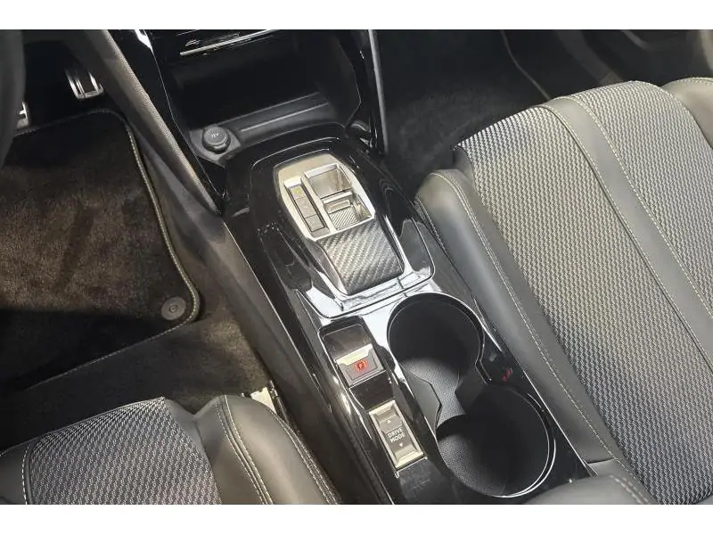 Occasion Peugeot 2008 II GT WHITE 16