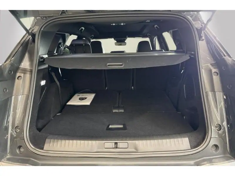 VEHICLE__CONDITION_SERVICE Peugeot 5008 ALLURE GREY 17