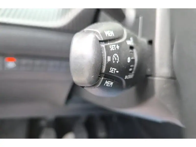 Occasion Peugeot 2008 Allure GREY 18