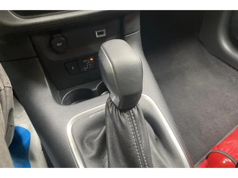Occasion Citroen C3 Max 1.2 110 EAT6 GREY 16