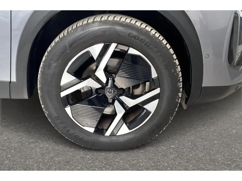 Occasion Peugeot 2008 Allure - HYBRID - 145 pk GREY 22