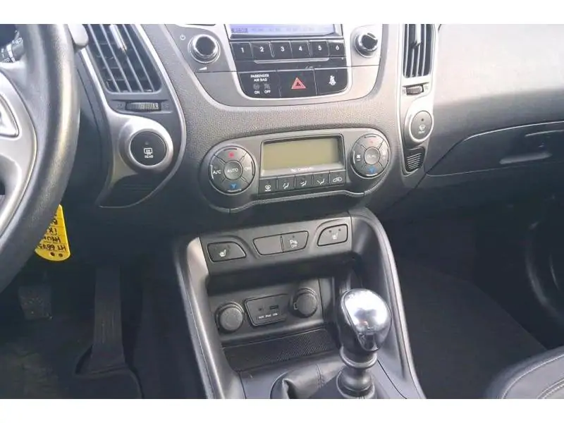 Occasion Hyundai ix35 SUV MANUAL WHITE 15