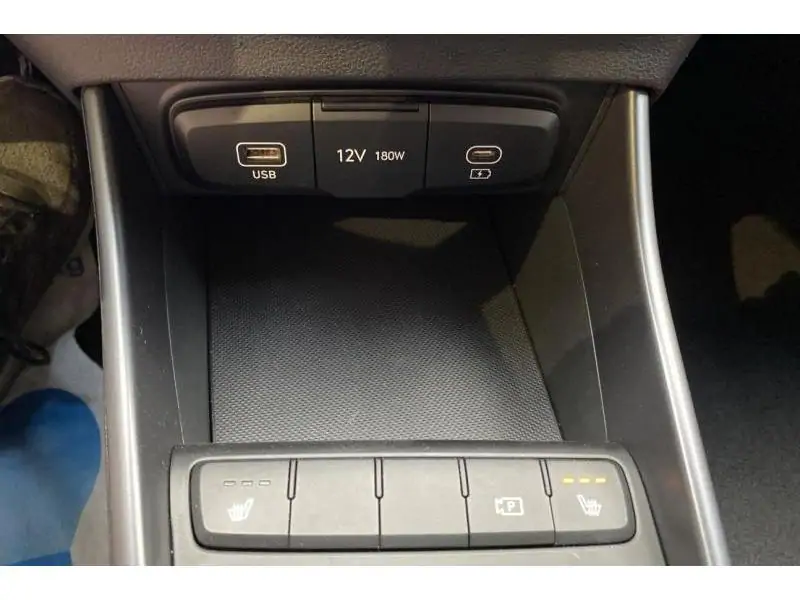 Occasion Hyundai i20 Berline MANUAL RED 38