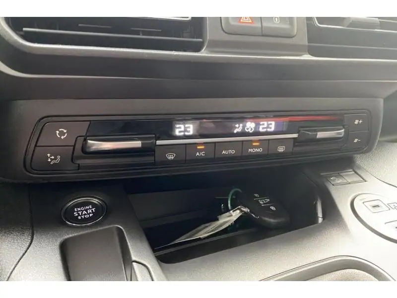 VEHICLE__CONDITION_SERVICE Fiat Doblo L1 5 places*Libre 12/2025 BLACK 15