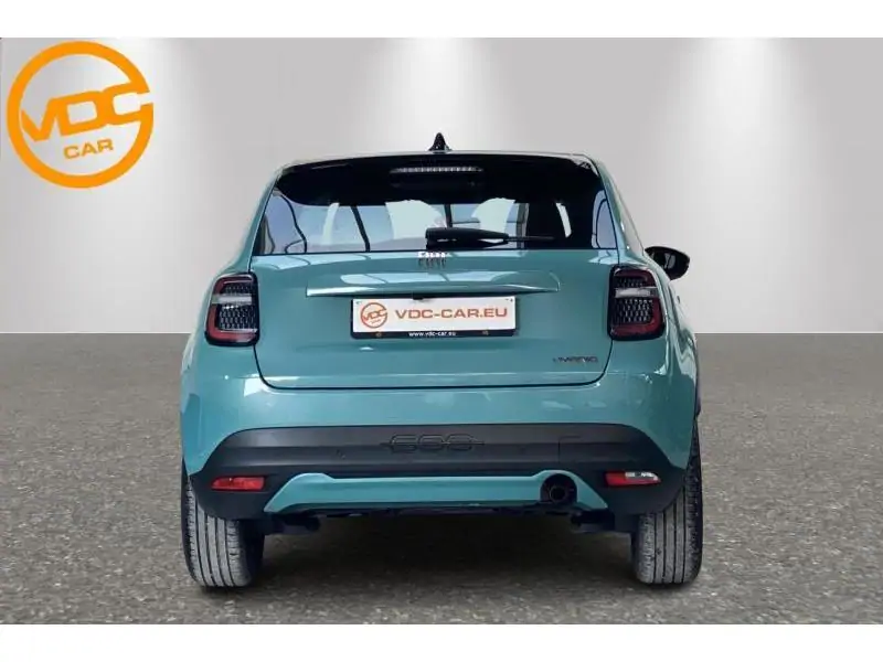 Occasion Fiat 600 Hybrid BLUE 7