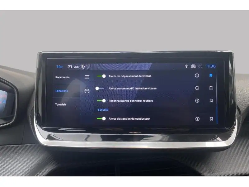 VEHICLE__CONDITION_SERVICE Peugeot 208 ENVY*Véh. de Direction! RED 31