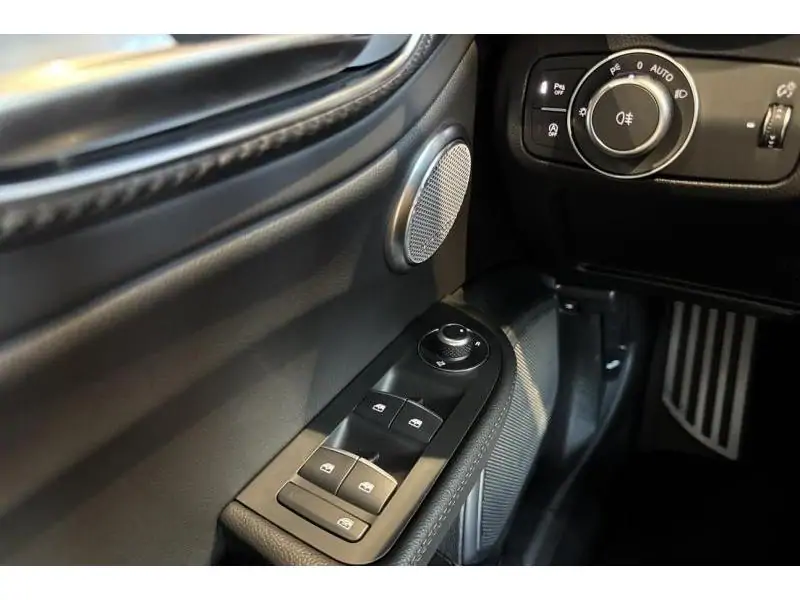 Démo Alfa Romeo Giulia NIEUW - Quadrifoglio 2.9 V6 Bi-Turbo 520 Pk At8 RED 17