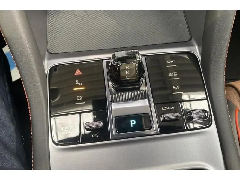 Occasion BYD SEAL U DM-i 218 PHEV BOOST 2WD BLACK 16