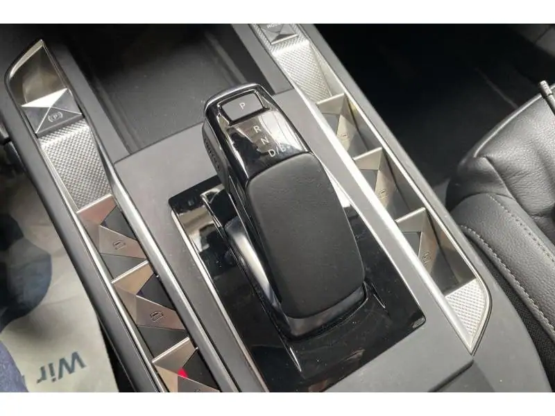 Occasion DS Automobiles DS 3 BASTILLE E-TENSE WHITE 16