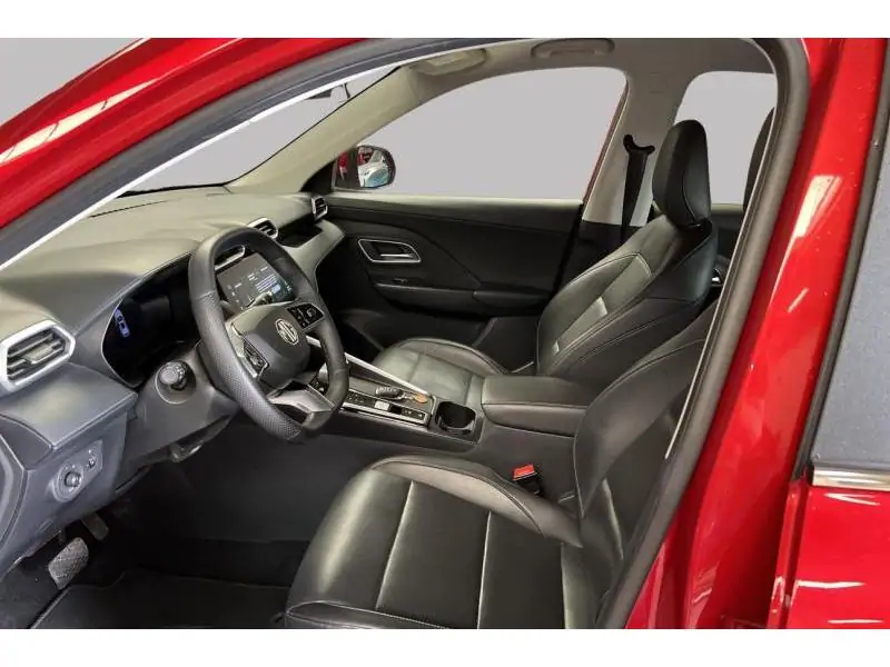 VEHICLE__CONDITION_SERVICE MG ZS HEV LUXURY RED 10