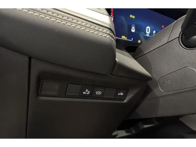 Démo Jeep Compass e-Hybrid-First Edition  145pk DCT6 GREY 25