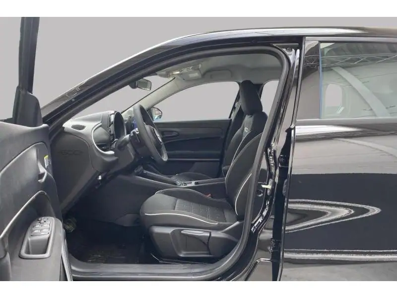 VEHICLE__CONDITION_SERVICE Fiat 600 My24 Hybrid 100cv BLACK 10