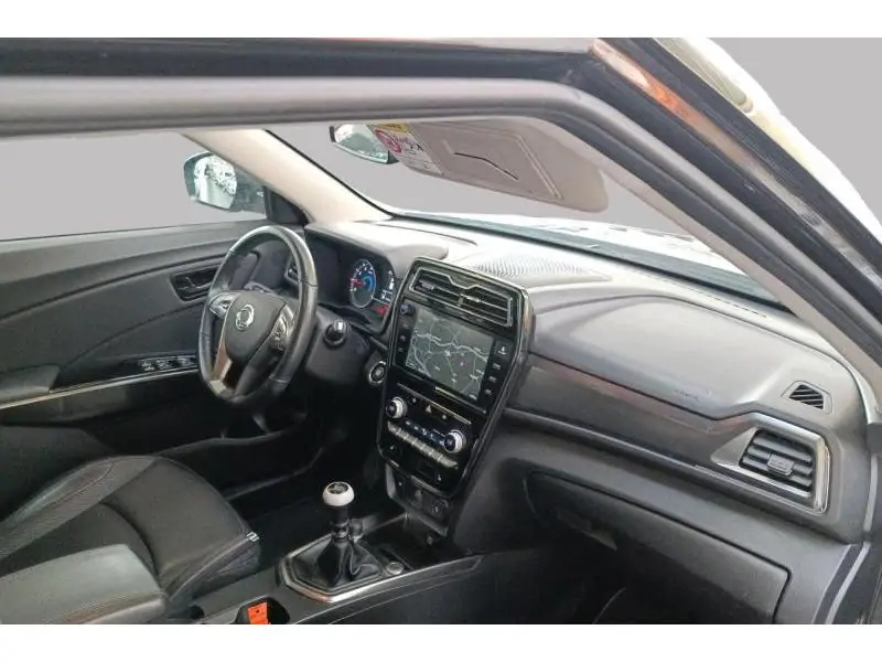 Occasie SsangYong Tivoli Ruby BLACK 2