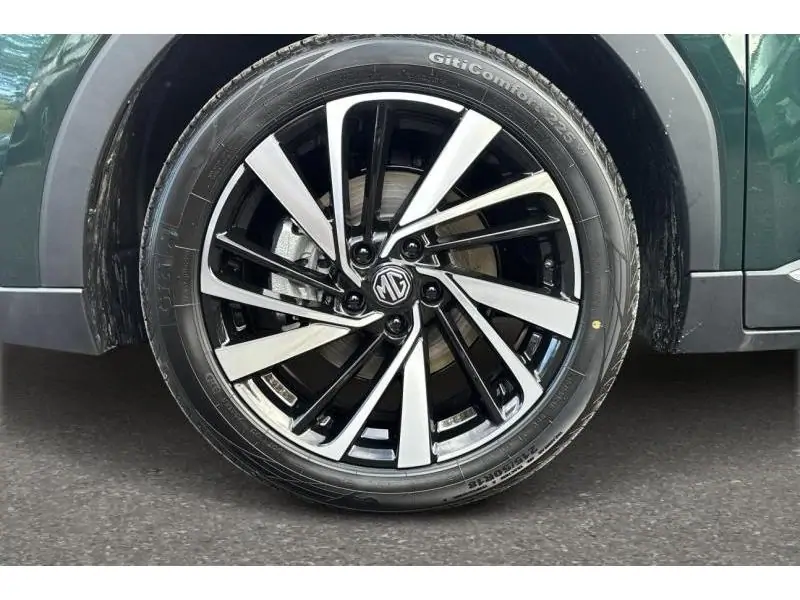 VEHICLE__CONDITION_SERVICE MG ZS HYBRID+ LUXURY GREEN 20