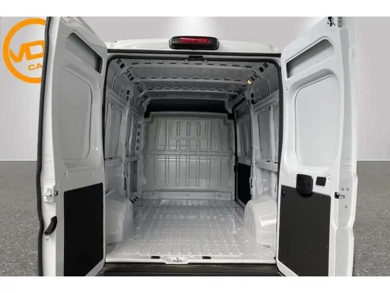 Occasion Fiat Ducato 3T5 L2H2 140CV MT LIGHT DUTY WHITE 17