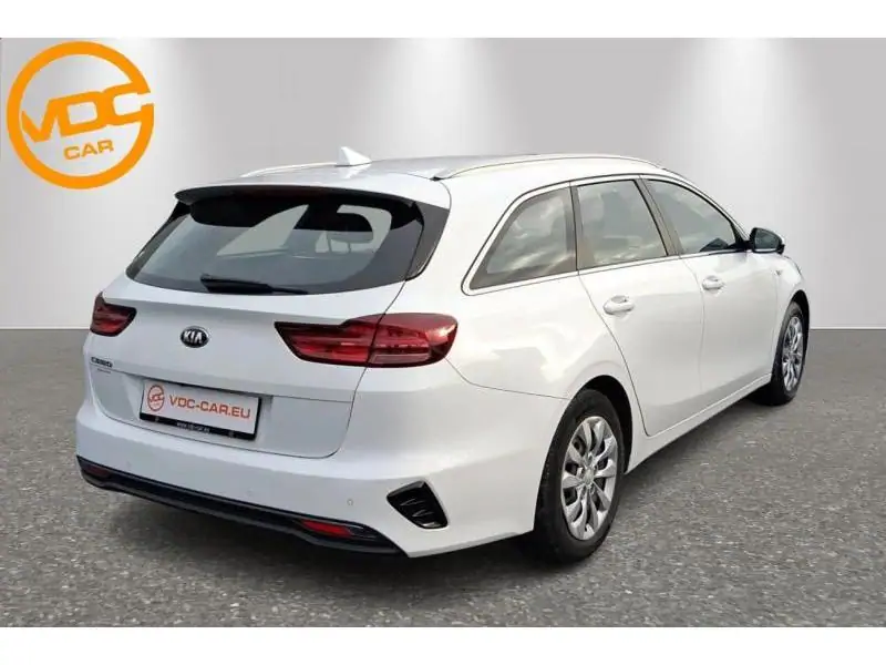 Occasion Kia Ceed Sportswagon & Pro /Pro WHITE 3