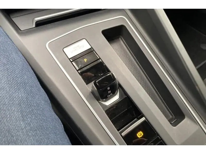 Occasion Volkswagen Golf VIII GTE 1.4 TSI PHEV - GPS - CARPLAY WHITE 16