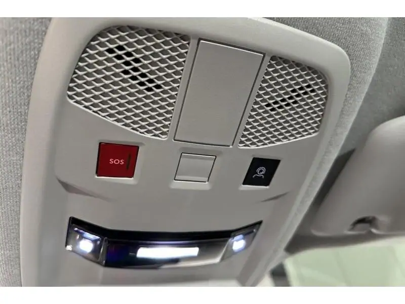 VEHICLE__CONDITION_SERVICE Fiat 600 Hybrid 145pk ICON BEIGE 24