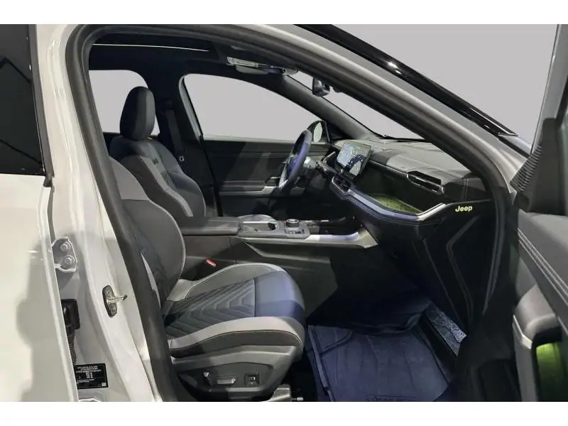VEHICLE__CONDITION_SERVICE Jeep Compass Compass Elektrisch-First Edition 213pk WHITE 8