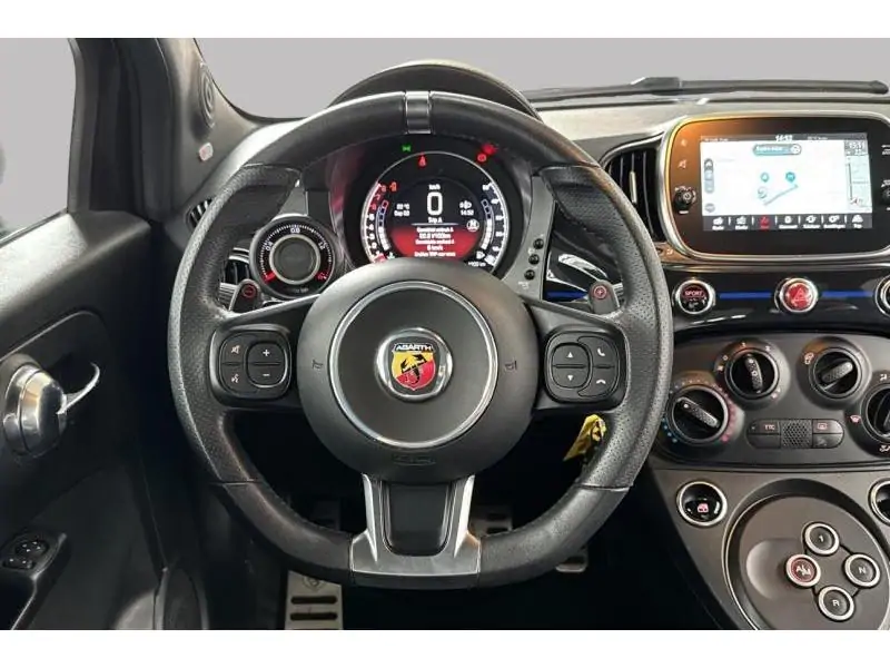 Occasion Abarth 595 Monster Energy Yamaha BLACK 12