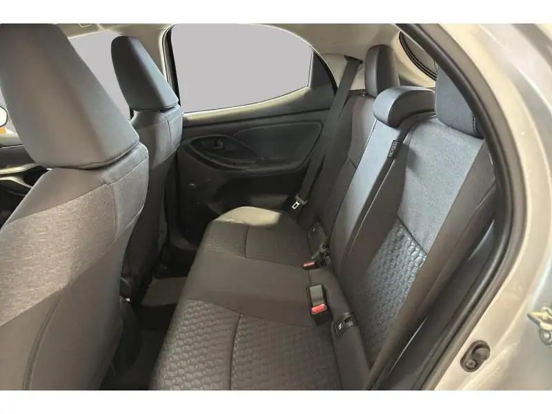 Occasie Toyota Yaris Comfort GREY 16