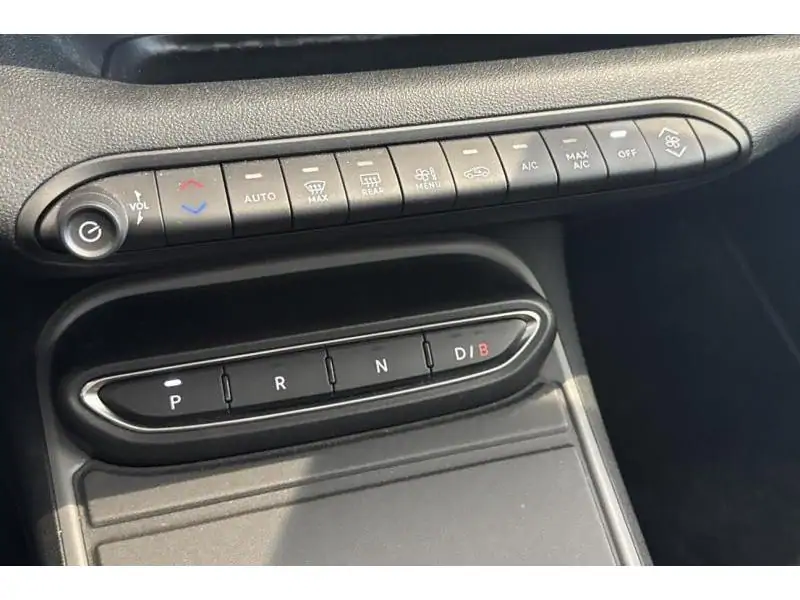 VEHICLE__CONDITION_SERVICE Jeep Avenger LONGITUDE BLACK 15