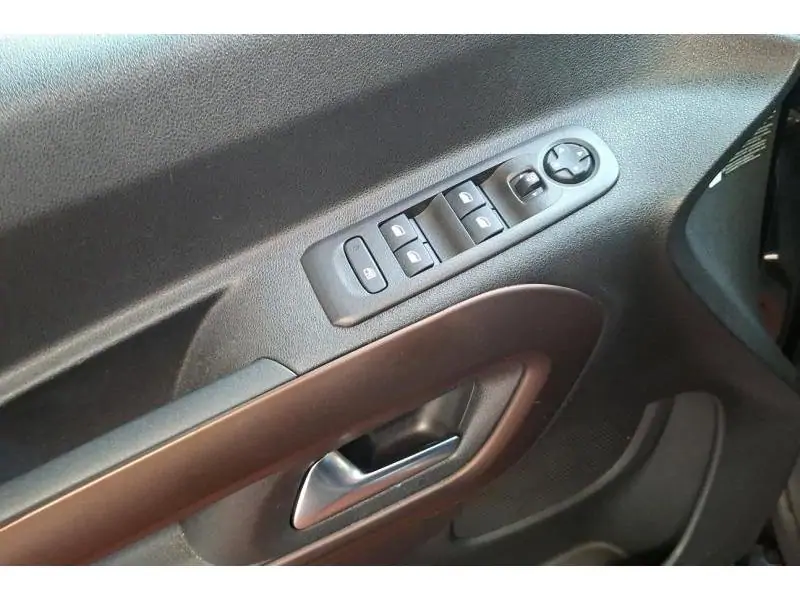 Occasion Peugeot Rifter Long GT Line EAT8 BLACK 17