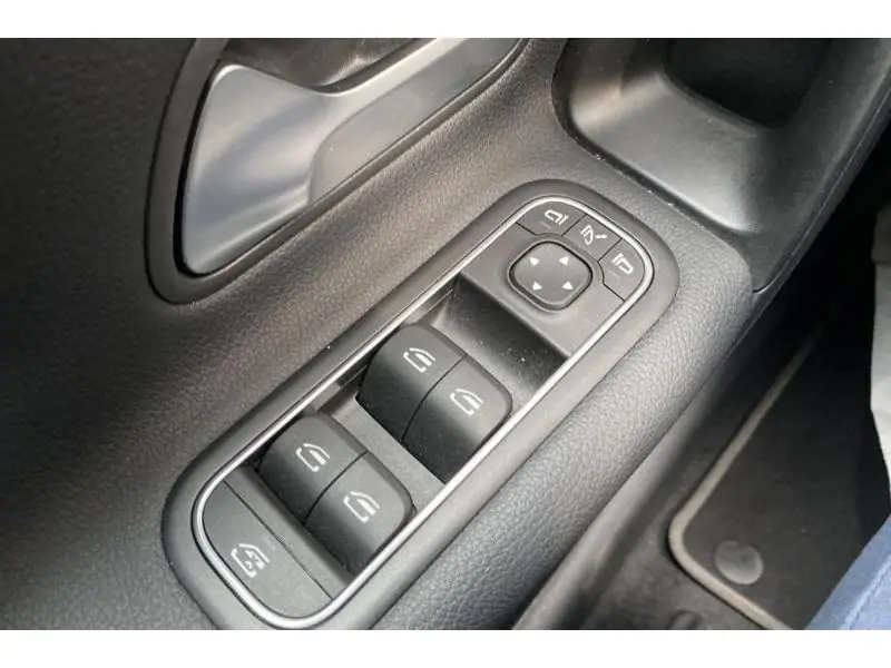 Occasion Mercedes-Benz A 180 Classe A* NAVI Caméra BLACK 17