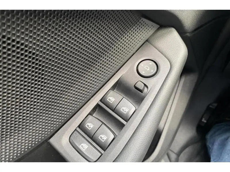 Occasion BMW Serie 1 116 d* GPS Détecteurs Jantes Alu BLACK 17