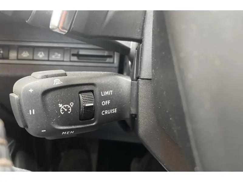 Occasion Peugeot 5008 Allure Pack - HYBRID - 7 PL GREY 25