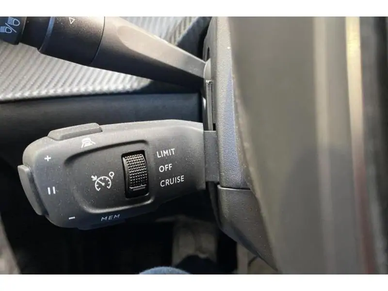 Occasion Peugeot 2008 Allure RED 27