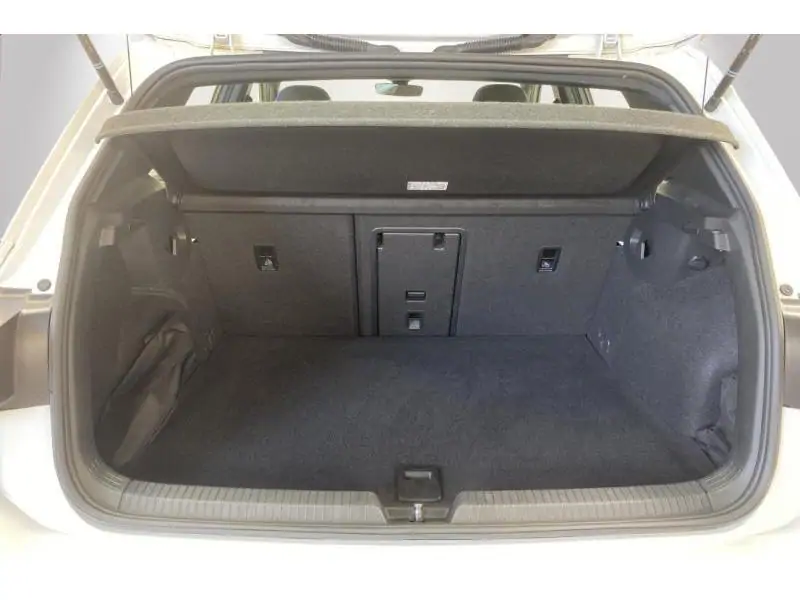 Occasion Volkswagen Golf VIII GTE - 245 PK WHITE 19
