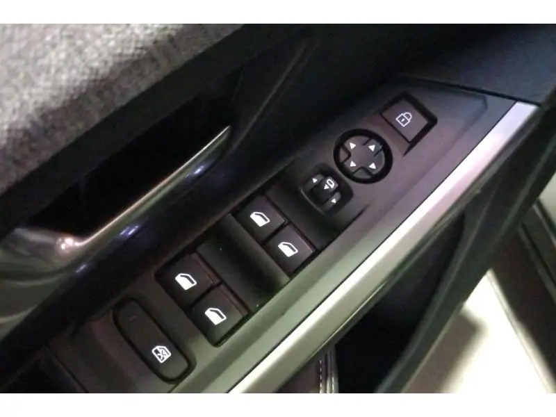 Démo Peugeot 3008 ALLURE BUSINESS GREY 17