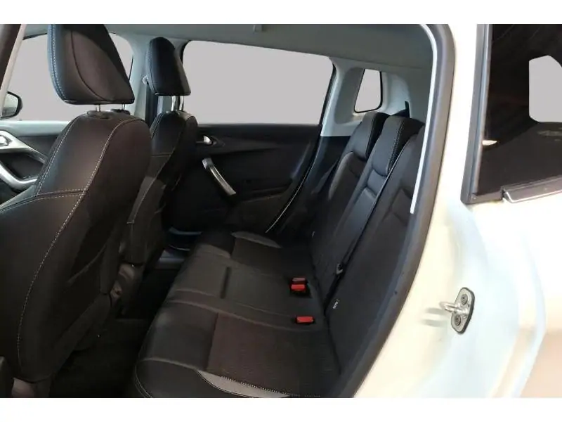 Occasion Peugeot 2008 Allure Gps WHITE 18