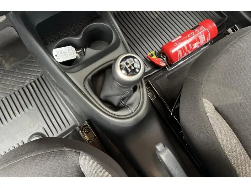 Occasion Toyota Aygo X Play WHITE 16