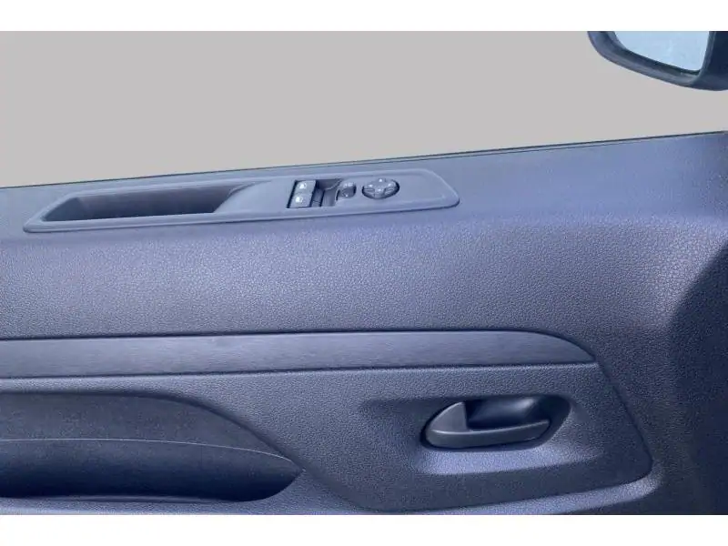 VEHICLE__CONDITION_SERVICE Opel Vivaro VAN L3 WHITE 17