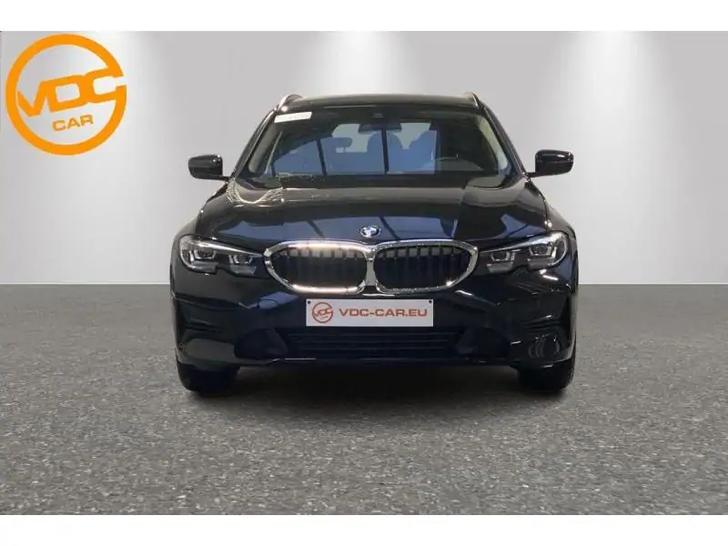 Occasion BMW Serie 3 318 d BLACK 6