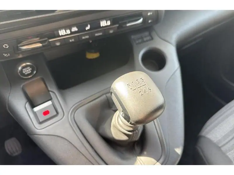 VEHICLE__CONDITION_SERVICE Opel Combo EDITION PLUS BLACK 16