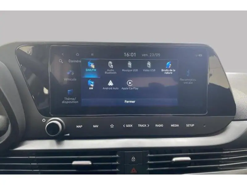 Occasion Hyundai i20 WAVE BLUE 27