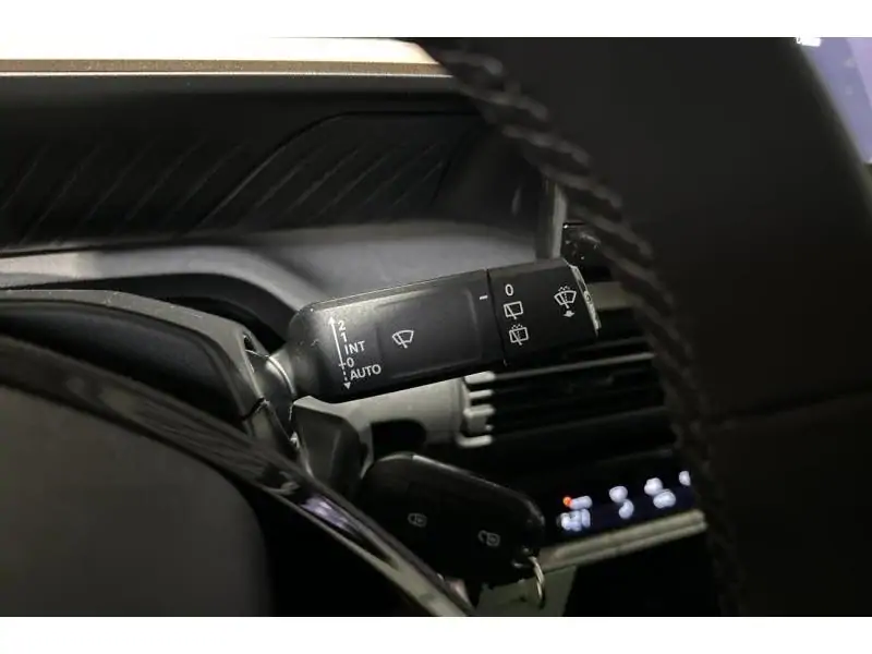 VEHICLE__CONDITION_SERVICE Citroen C3 Aircross Turbo 100 ch Manual GREEN 23