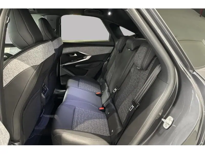VEHICLE__CONDITION_SERVICE Peugeot 3008 Allure Hybrid 145 e-DCS6 GREY 18